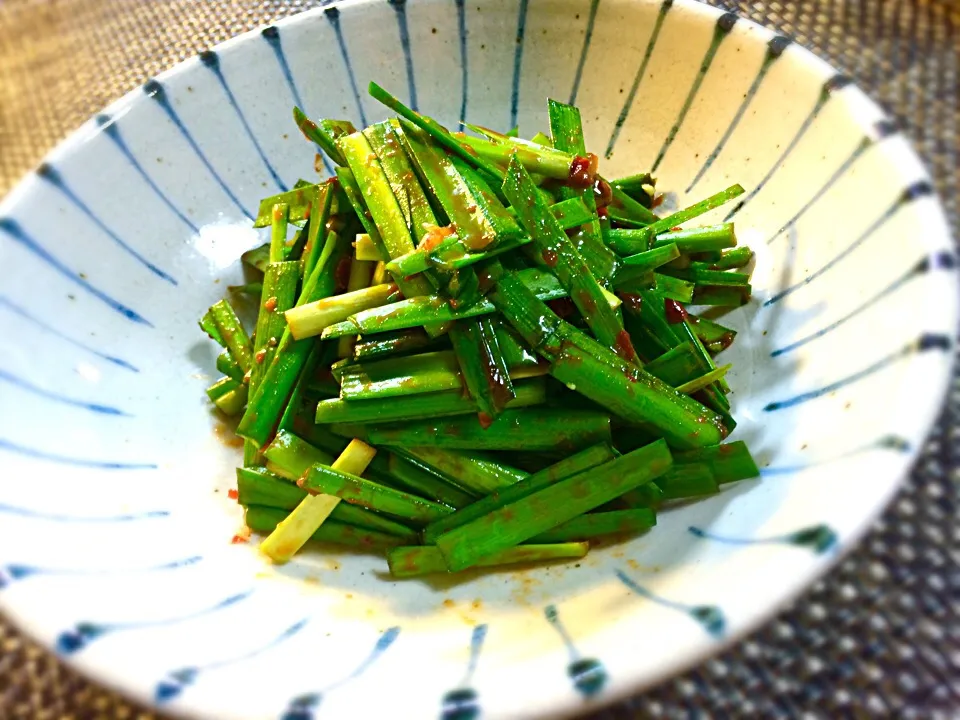 ちぽちゃまの料理 超絶簡単 にらの辛いの！ 材料３つだけでご飯のお供ができました 新米の季節に嬉しい常備菜（≧∇≦）|ぷっくりんこ💙さん