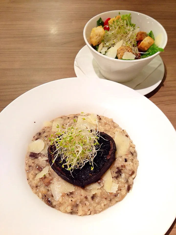 Truffle mushroom risotto, side Caesar salad@Artisan Boulangerie Co, Great World City|coxiella24さん