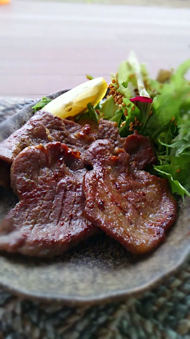 我が家のおかず
  昨日のあまり肉~牛タン|kimikimi󾬍さん