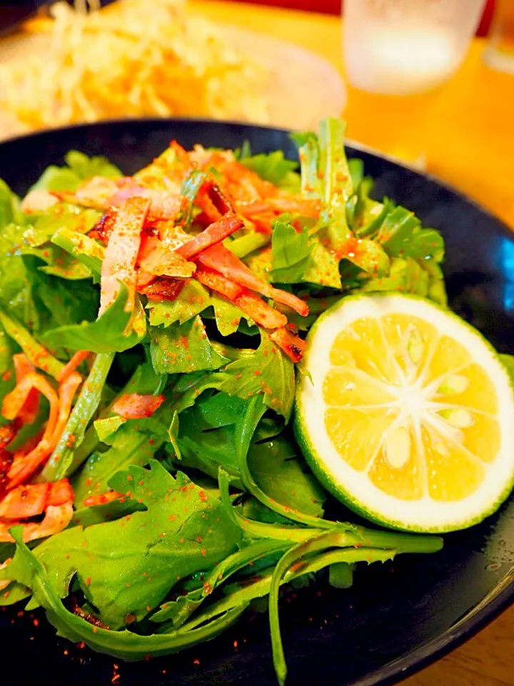 春菊サラダ☆カボスたっぷり搾り♬|udomegu☆さん