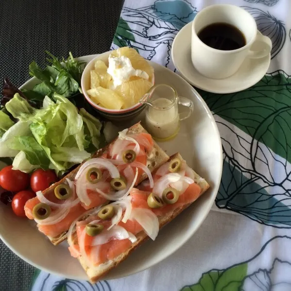 今日の朝ごはん|ぺんぎんさん