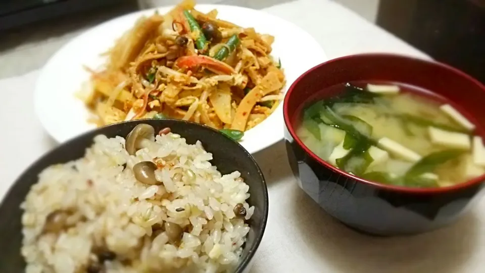 高野豆腐ｷﾑﾁ野菜炒め～✨|kaz(*･ω･)さん