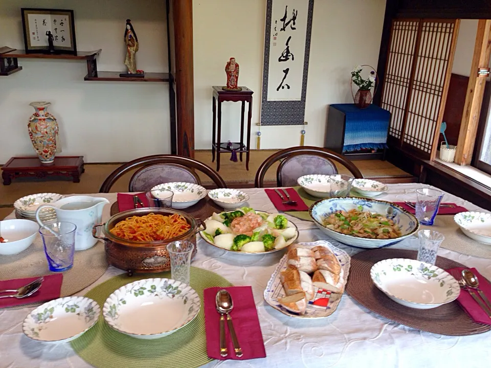 鶏肉とゴボウの煮込み
スパゲティ ポモドーロ
梨と大根のサラダ|nekoさん