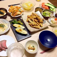 夕飯。牛蒡の唐揚げ、チーズ明太揚げ、ローストビーフ|okaliliさん