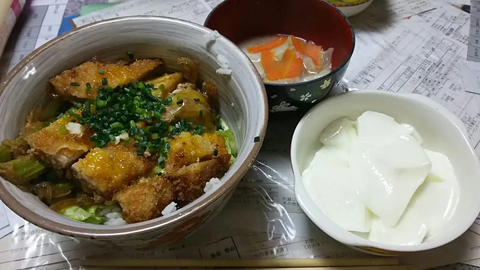 カツ丼定食|伊藤有希さん