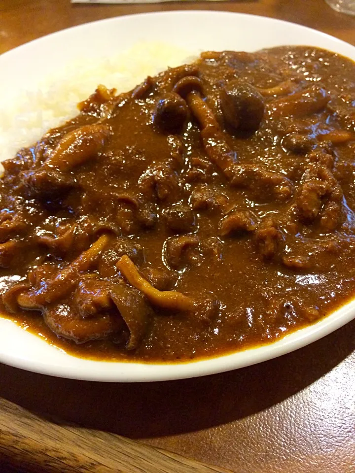 ポークとしめじカレー|ちーずばーがーさん