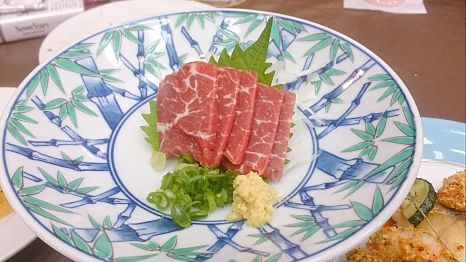 9/24 horse meet sashimi #馬刺し|タップダンスシチーさん