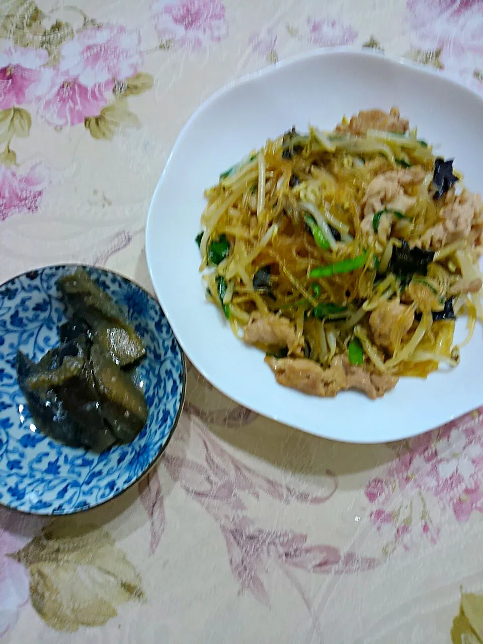 もやしと春雨の炒め物、なすの甘味噌炒め|たえさん