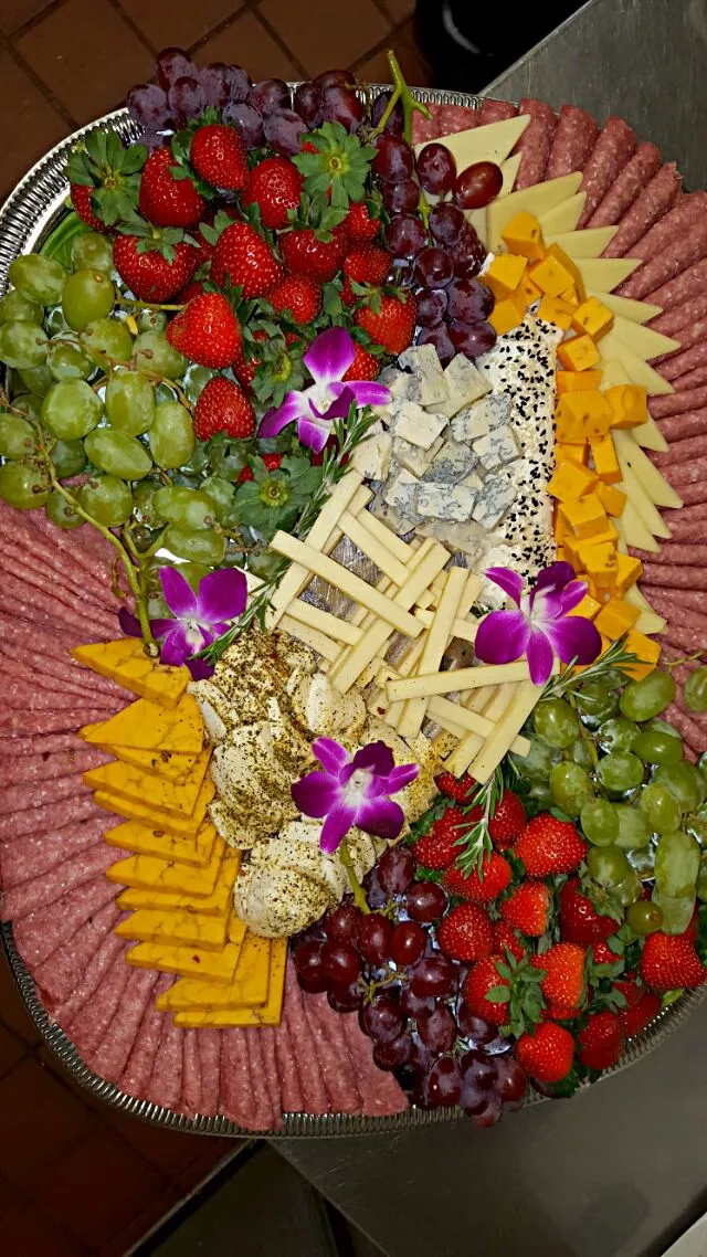 cheese and fruit platter|chef Charlesさん