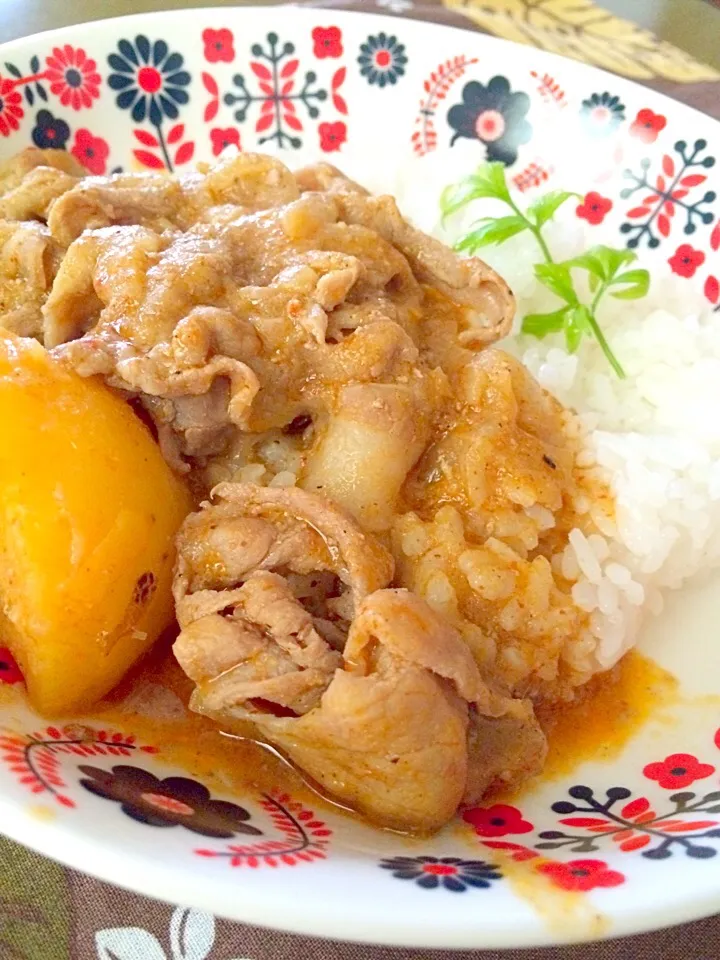 マッサマンカレーでブランチ🍴🍴|かずみさん