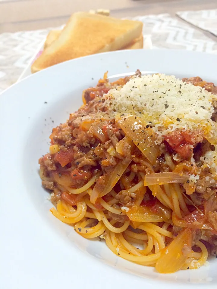 ミートソースランチ🍝|あっちゃんさん