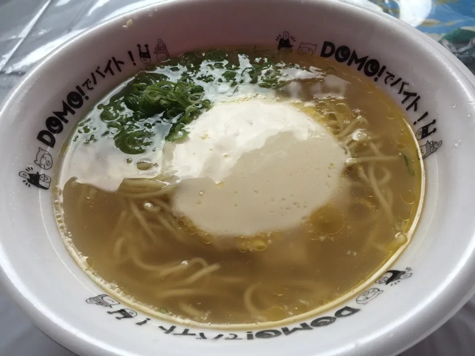 Snapdishの料理写真:黄金の塩らぁ麺 ドゥエイタリアン（東京都）|まさとさん