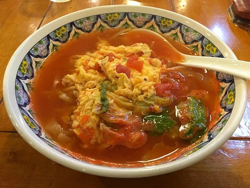 Snapdishの料理写真:トマ玉ラーメンを頂きました。|momongatomoさん