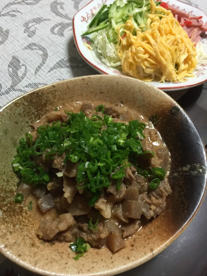 牛スジで 土手焼き
あと冷麺に見せかけて 麺の代わりにキャベツで ダイエット|ままさん