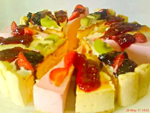 Cheese Cake Yogurt.  Firstly.....I didn't know how to make it. Almost everytime i looked at youtube how to make it. But, I still confuse b'cause i don't know ki|faridah trianaさん