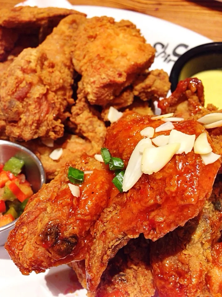 Snapdishの料理写真:Korean Fried Chicken@Chir Chir, 313 Somerset|coxiella24さん