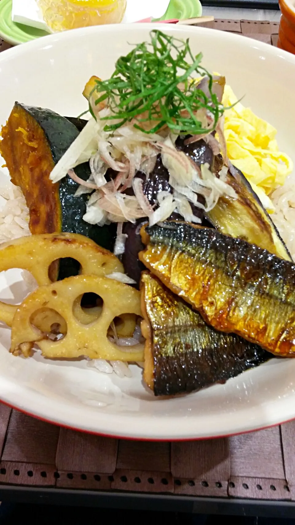 秋刀魚と秋野菜の照り焼き乗せ茶飯|裕子さん