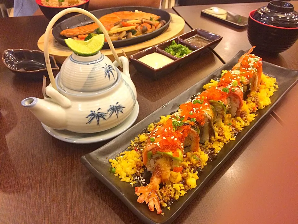 Unagi & Smoked salmon sushi @ Kaizen Sushi & Hibachi Restaurant @ The Shoppes Rana 9, 3/5 stars...|Chalinee Kalyanamitraさん