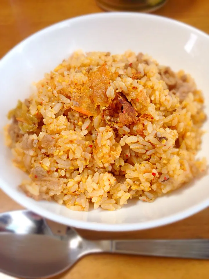 今日のランチ🍴
キムチチャーハン（作:旦那）|kiroさん