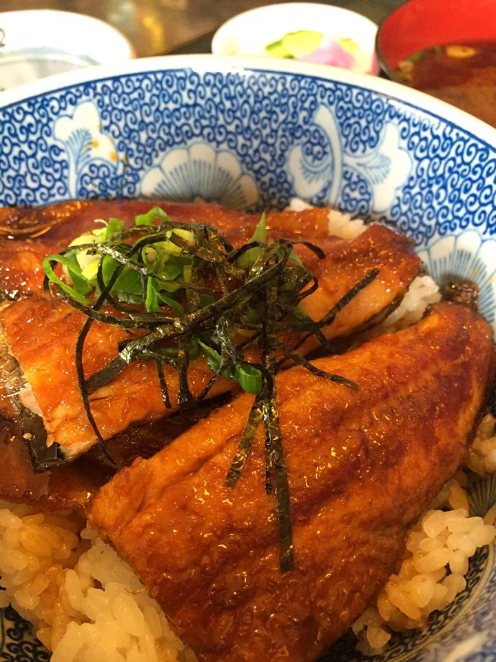 Snapdishの料理写真:さんま蒲焼丼|ダンディ☆和田さん