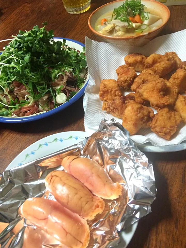 9/27の晩ご飯…カツオの乗っけ過ぎ&鳥から揚げ&焼きタラコ&豚汁|hiroさん