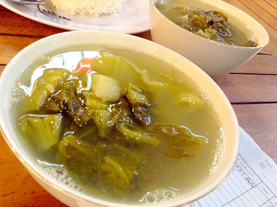 Snapdishの料理写真:Baikut Sayur Asin|Bambang Budiono Tjioさん