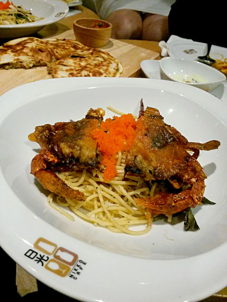 Spaghetti with Soft Shell Crab|Jeab Lertさん