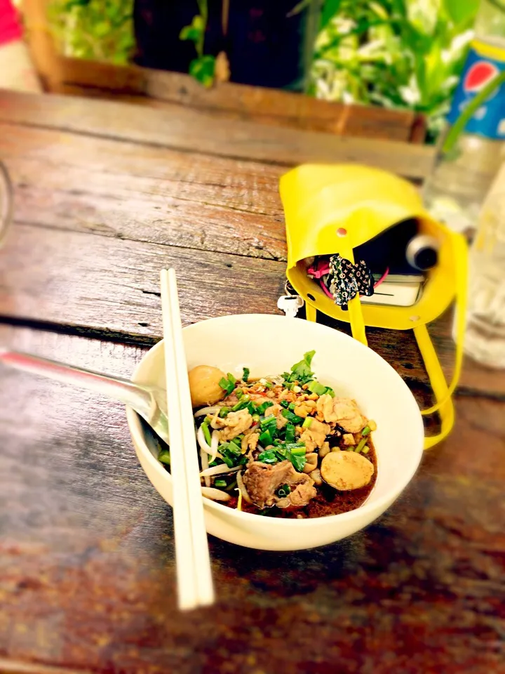 Rice noodle soup with pork @ Anila resort, Ratchaburi.|Chalinee Kalyanamitraさん