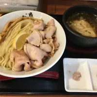 Snapdishの料理写真:麺匠中うえ つけ麺(並)肉増し|あらごるんさん