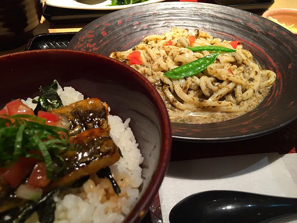 潮彩ソースうどんと鰯の照り焼きご飯|hirotomoさん