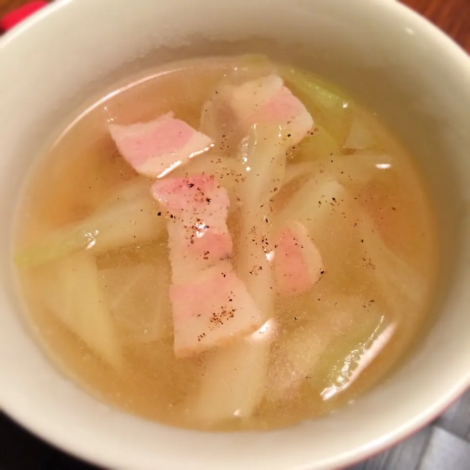 Snapdishの料理写真:20150928 Bacon & Cabbage Soup|AKKさん