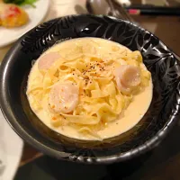 ホタテとウニのクリームパスタ