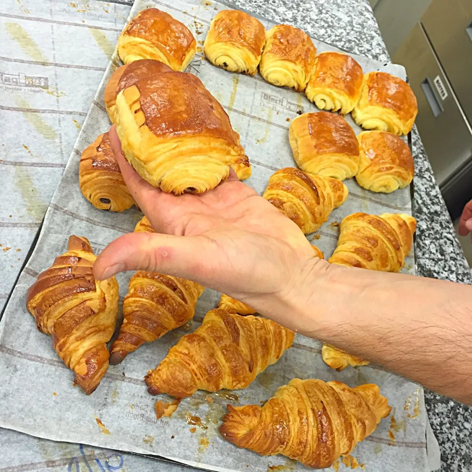 pain au chocolat et croissants|Lauraさん