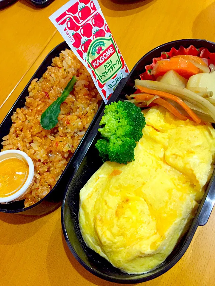 子供お弁当🍱  ふわとろオムレツ  肉じゃが  きんぴらごぼう 蒸しブロッコリー
ミカンのシロップ漬け  チキンライス|ch＊K*∀o(^^*)♪さん