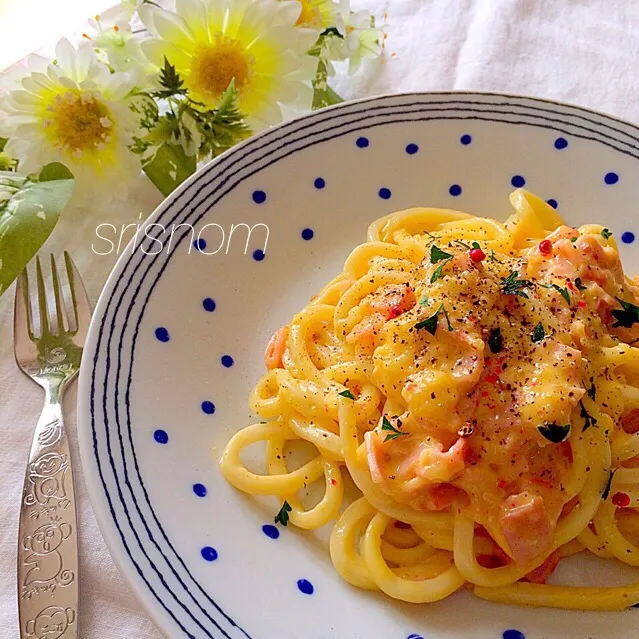 杏さんの レンジで☆チーズたっぷりカルボナーラうどん|なおさん