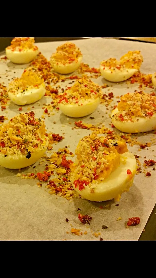 easy to make spin off deviled eggs for parties|Edible loveさん