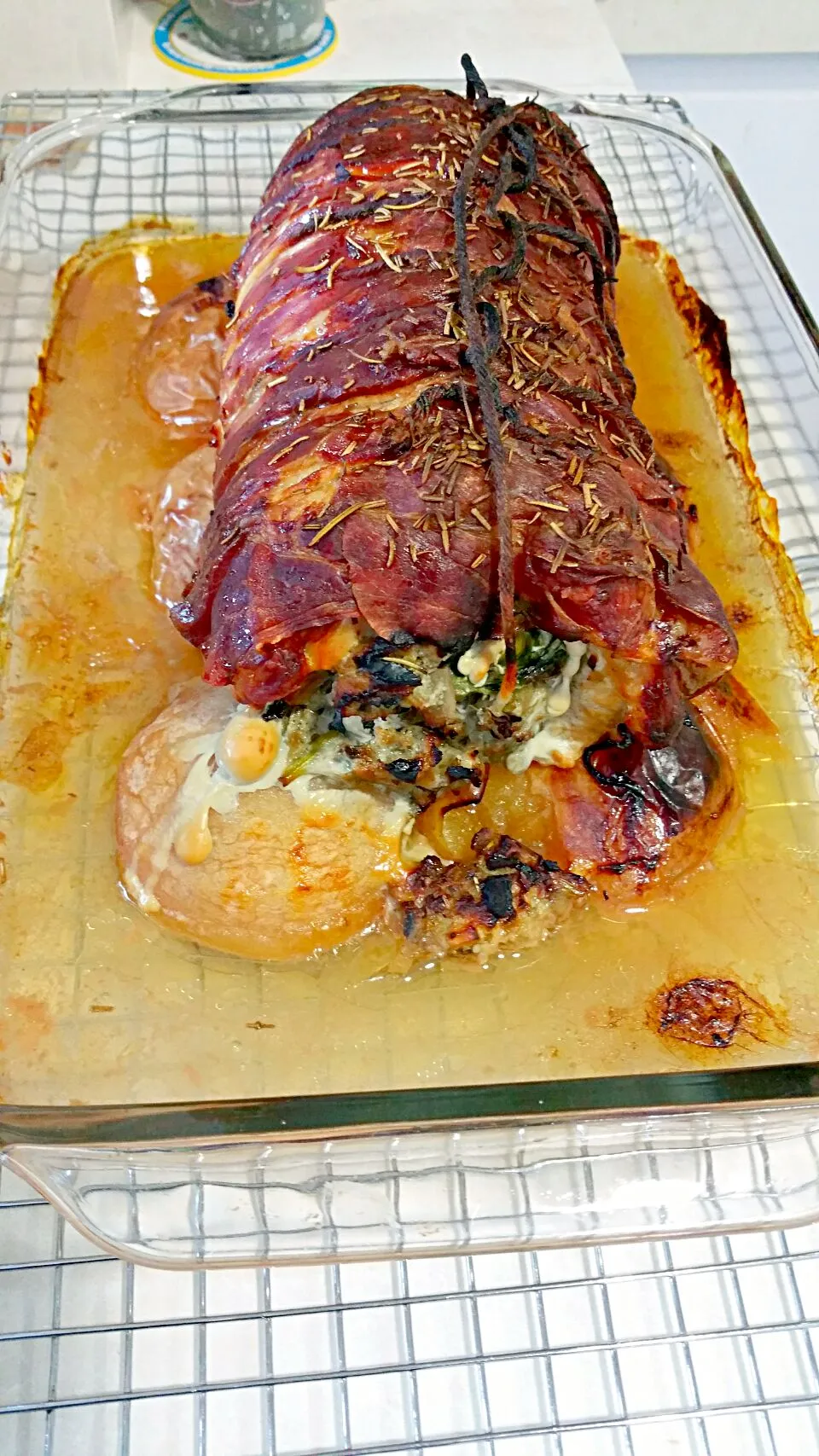 stuffed apple pork loin|Edible loveさん