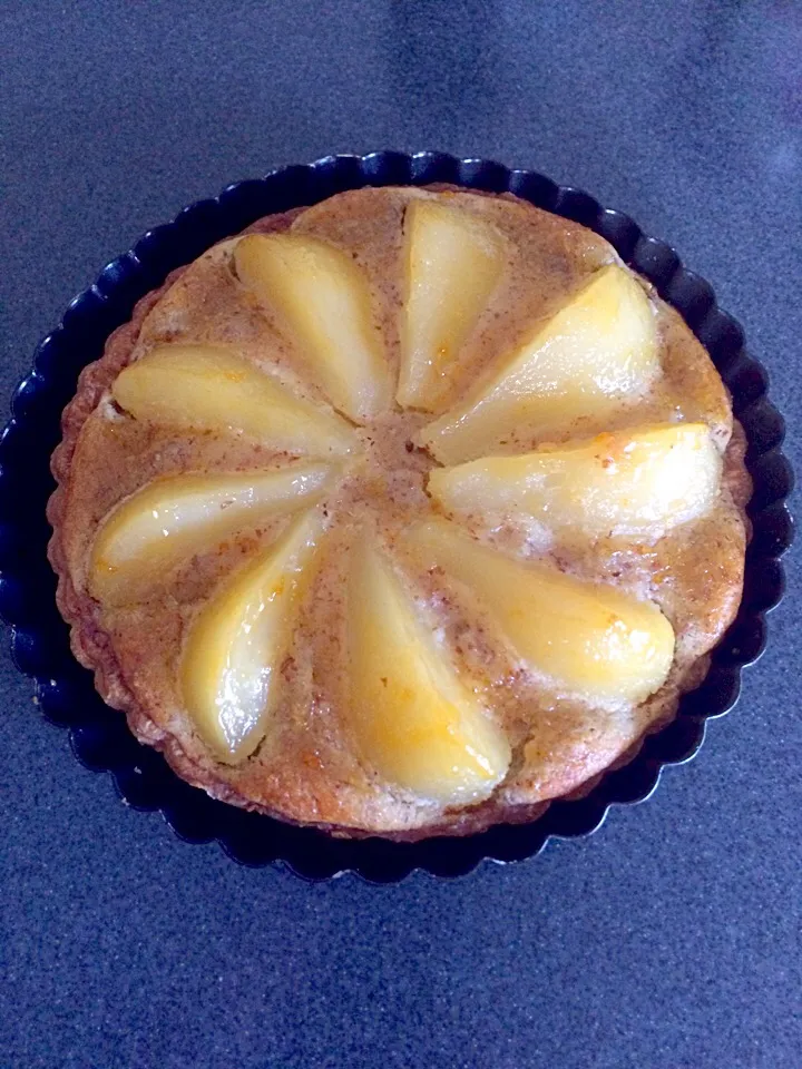 Pear frangipane tart|Bridgetさん