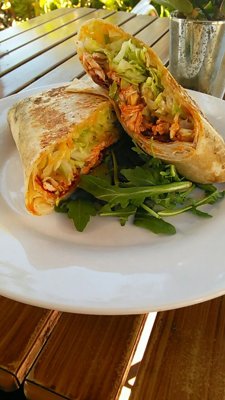 chipotle chicken wrap, some arugula for salad.|Chef-Jonathan TRさん