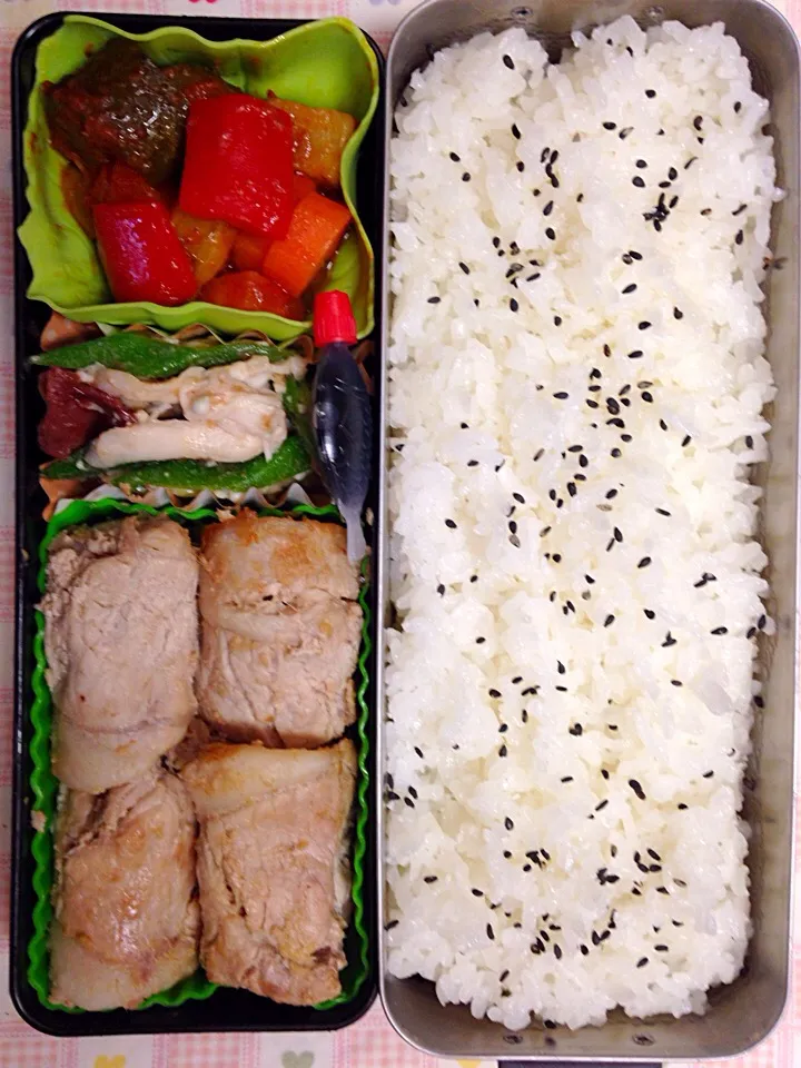 息子弁当  のつもりが今日は都民の日で学校休みだった😱ので急遽パパ弁当|オリーブさん