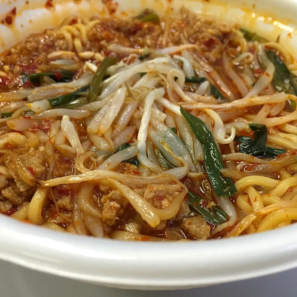 セブンの台湾ラーメン(◍•ڡ•◍)❤|いつみさん