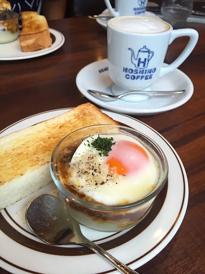 Egg slat and cafe latte|Reiko Araiさん