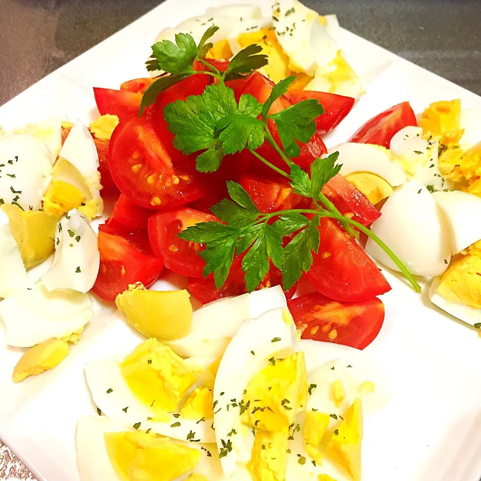 Egg and Tomato Salad|Laarni Nabongさん