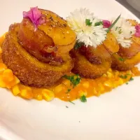 Devils on horseback scallops 
In a Chipotle and corn Salsita over polenta cakes.!|Alfredo Guzmanさん