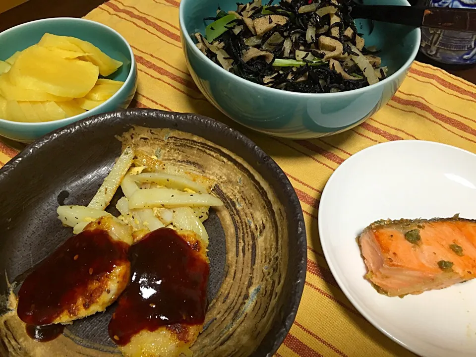 ひと口味噌カツ・鮭の柚子胡椒焼き・ひじきと高野豆腐の炊き合わせ|Yuko Kisoさん