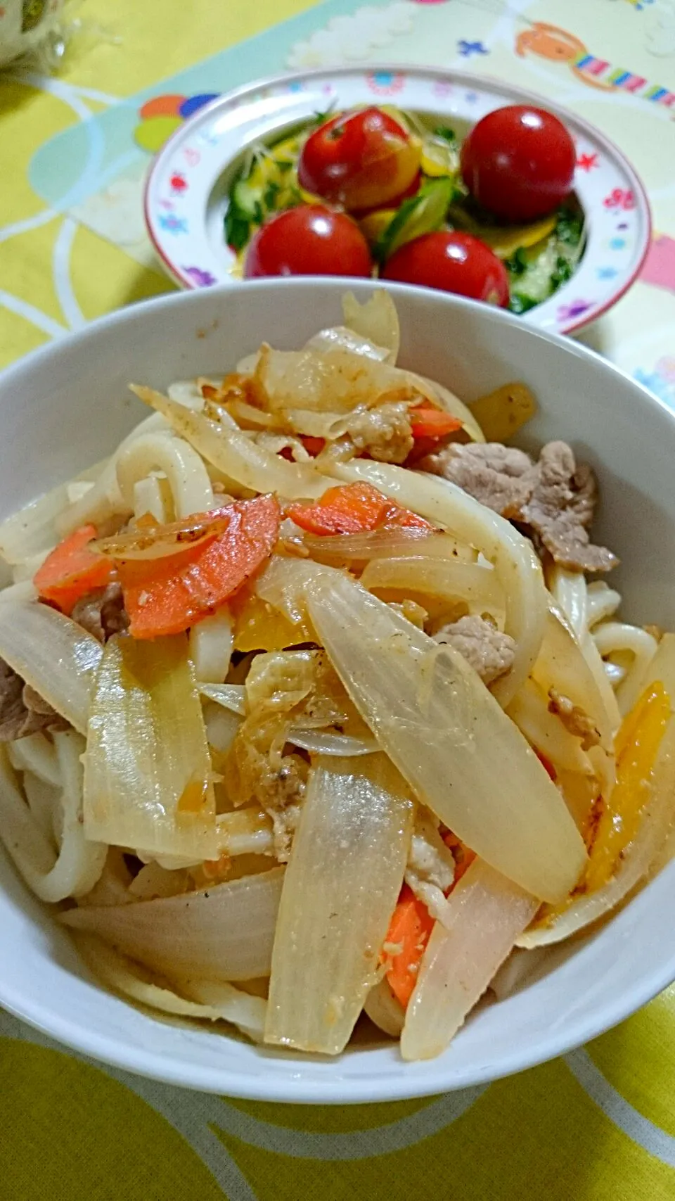 かけるギョーザの焼きうどん|ぱやさん