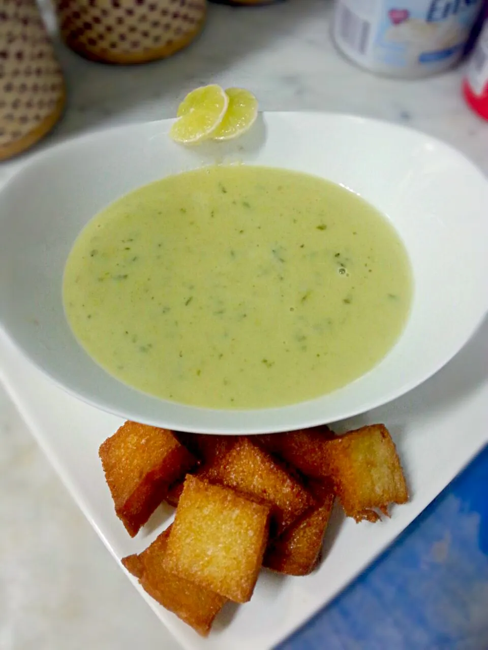 Cream of Spinach Soup with Garlic Croutons|hinaさん