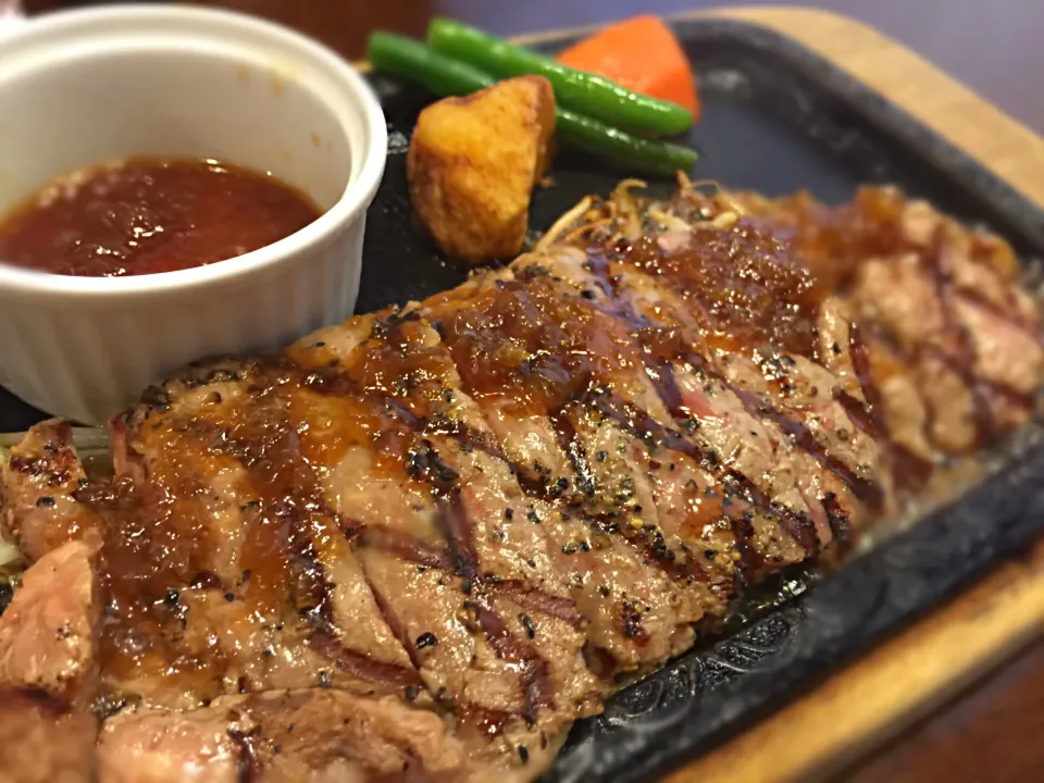 「ぎゅう丸」のステーキランチ|チルさん