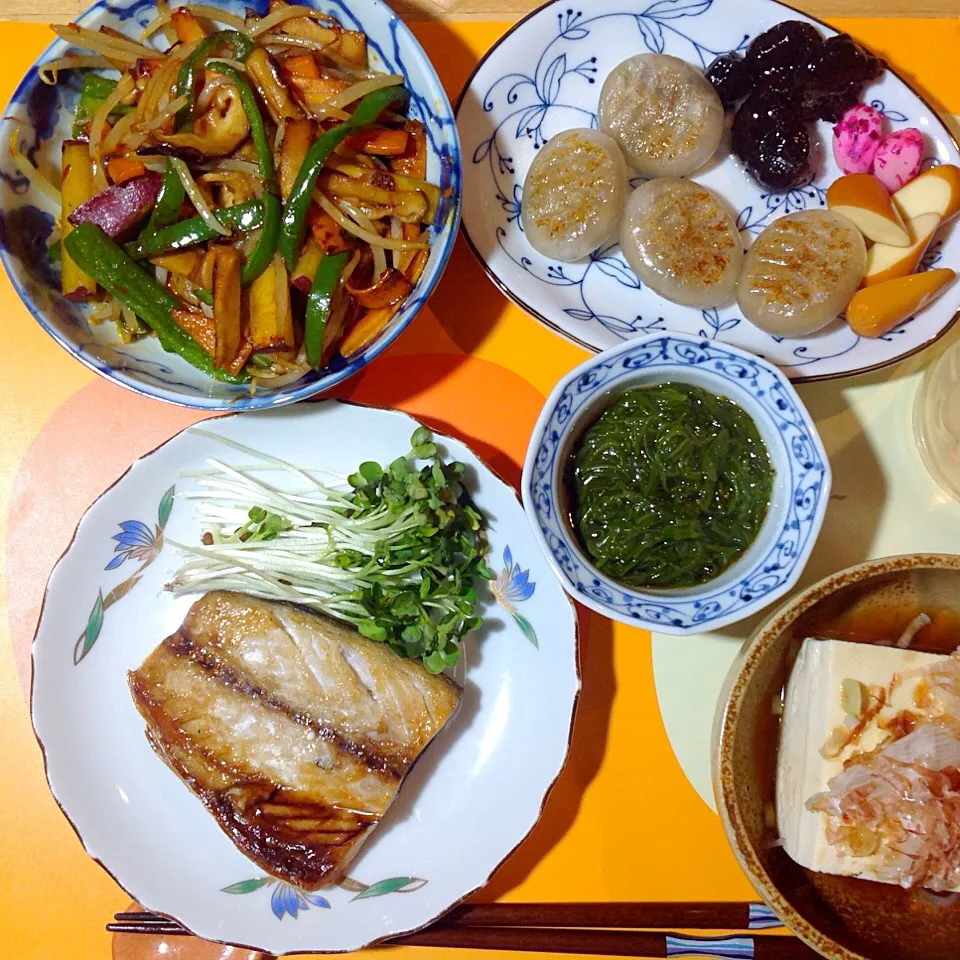 焼きサバ、野菜のピリ辛炒め|shozuuさん