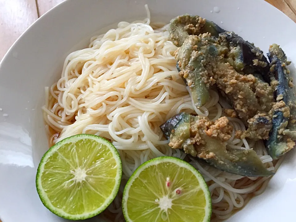 ナスの胡麻和えとスダチのぶっかけ素麺|buhizouさん